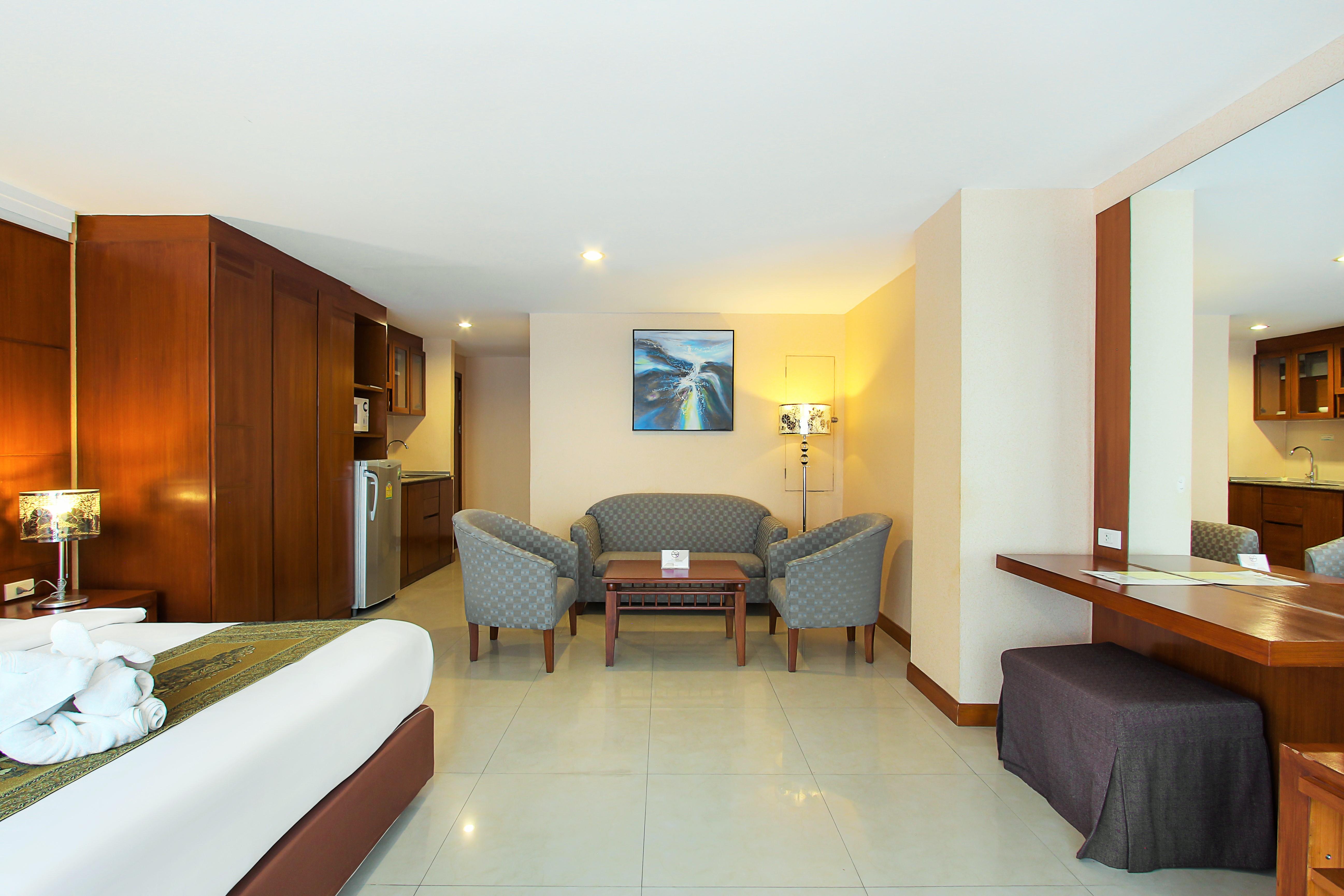 Bally suites sukhumvit best sale